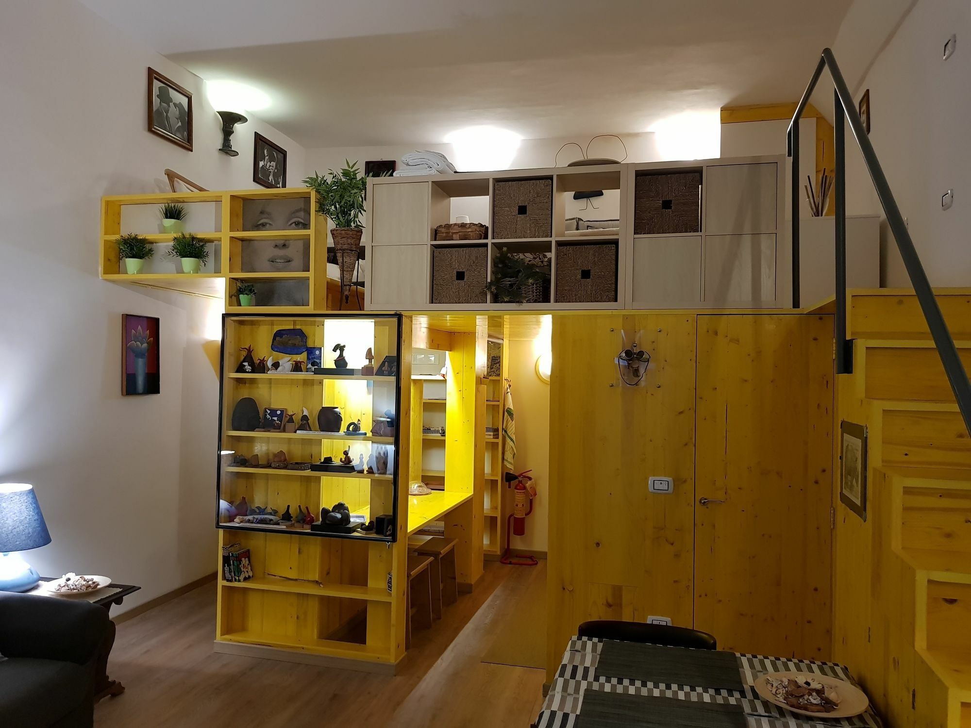 Graziella 27 Apartment Наполи Екстериор снимка