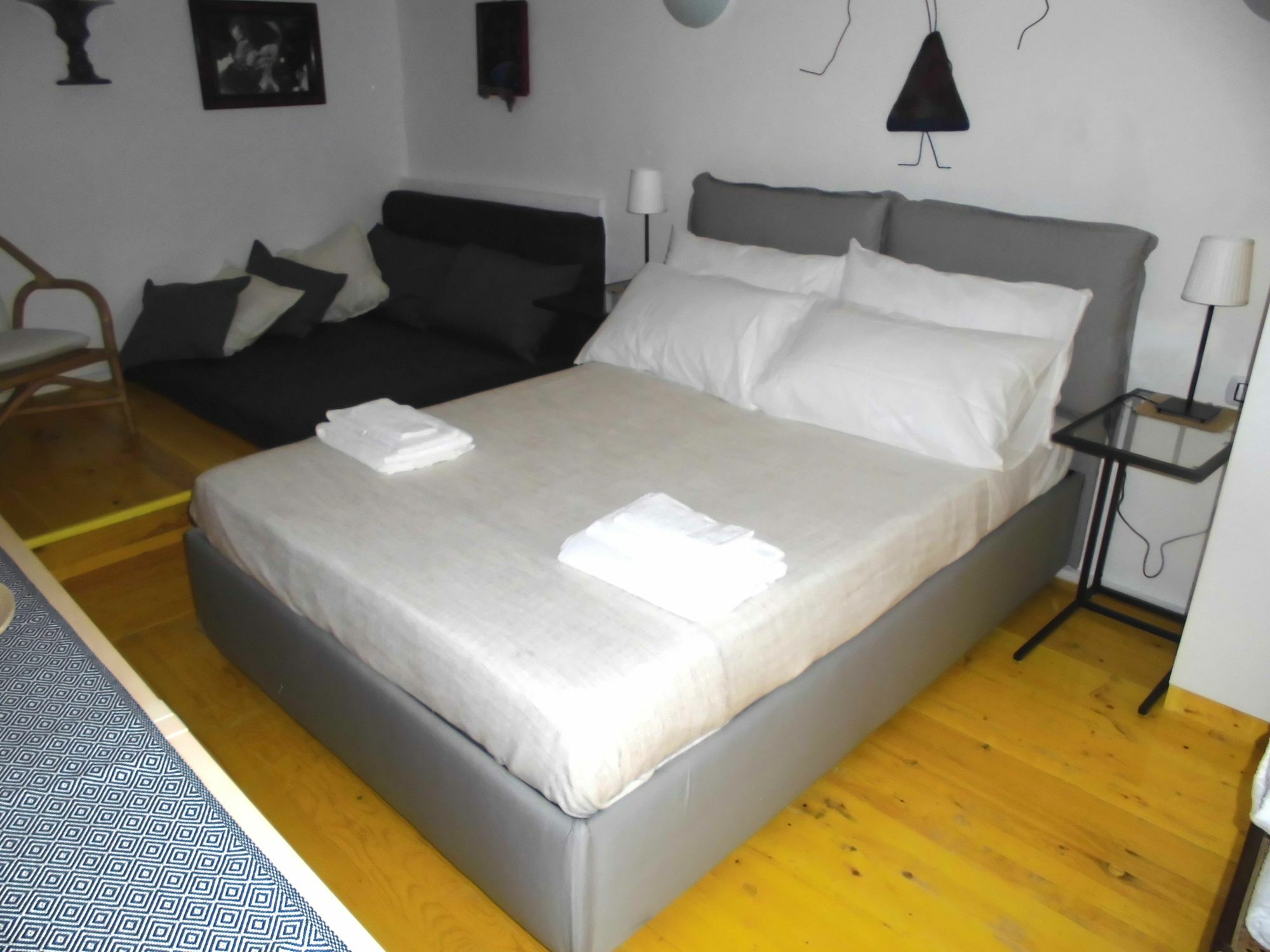 Graziella 27 Apartment Наполи Екстериор снимка