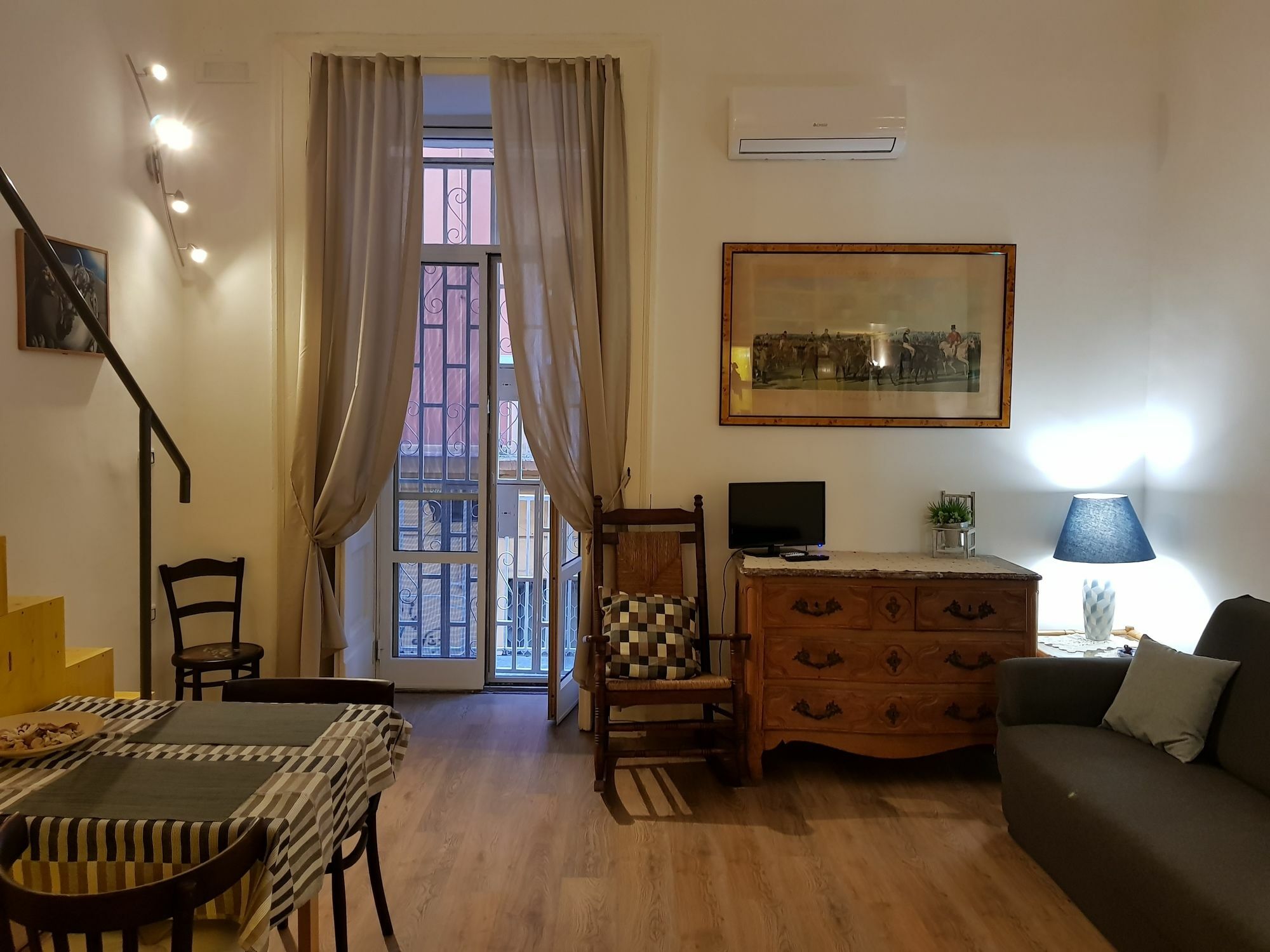 Graziella 27 Apartment Наполи Екстериор снимка