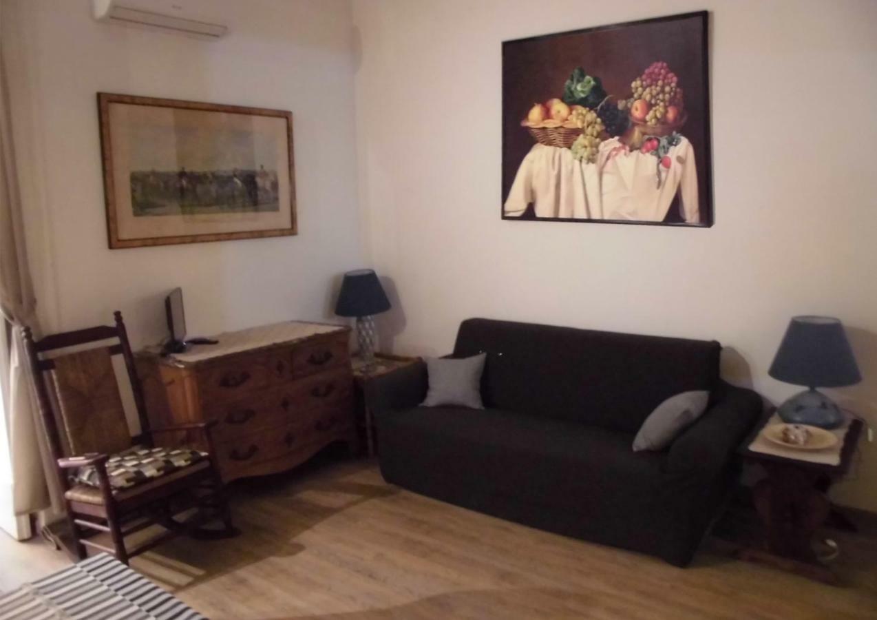 Graziella 27 Apartment Наполи Екстериор снимка